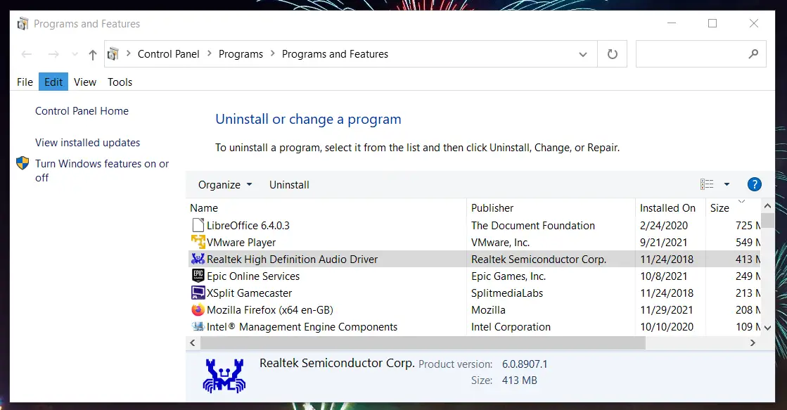 La ventana Programas y características instala la consola de administración de directivas de grupo de Windows 10 